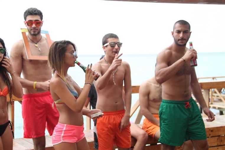 Cyan Beach Bar on Sunday